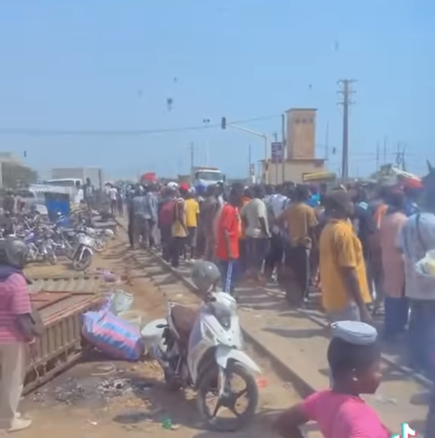 Screenshot_20251202-073754